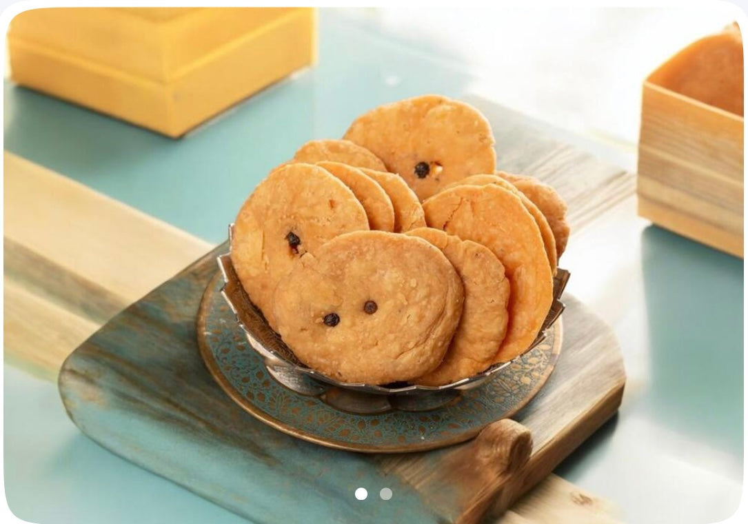 Mathri Crispy Snack